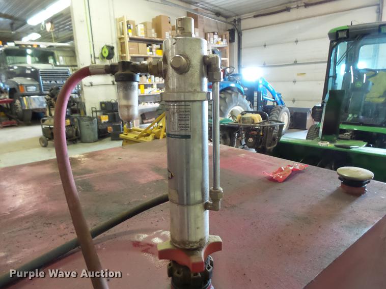 image for item EA9625 Lube tank