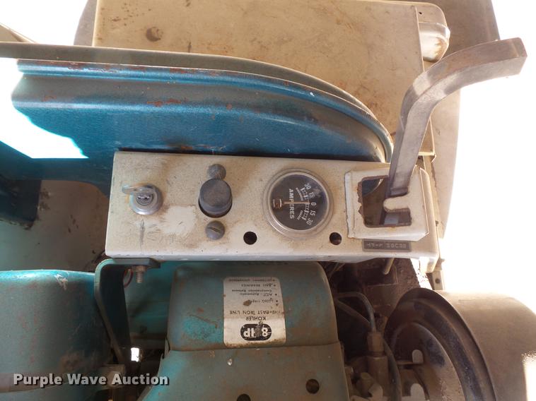 image for item EA9634 Tennant 42HD floor sweeper