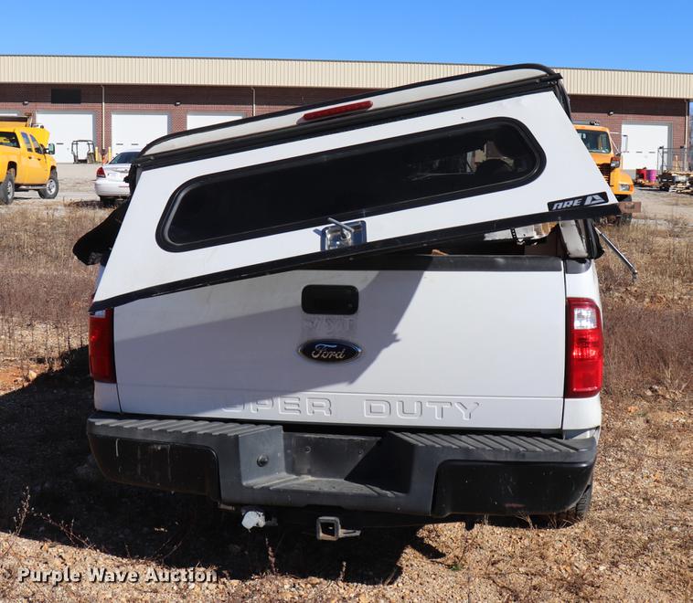 image for item EC9257 2009 Ford F250 Super Duty Crew Cab pickup truck