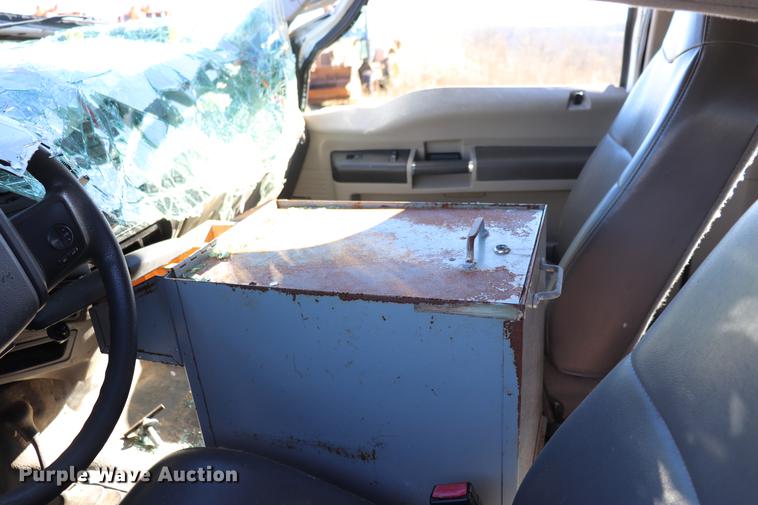 image for item EC9257 2009 Ford F250 Super Duty Crew Cab pickup truck