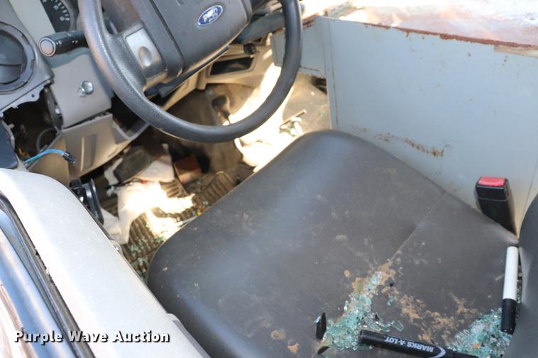 image for item EC9257 2009 Ford F250 Super Duty Crew Cab pickup truck