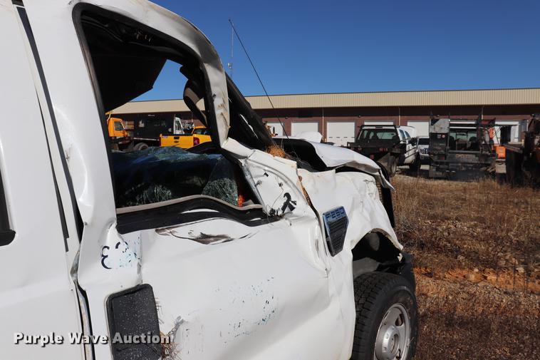 image for item EC9257 2009 Ford F250 Super Duty Crew Cab pickup truck