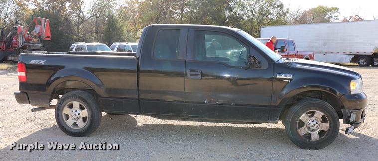 image for item EC9274 2007 Ford F150 STX SuperCab pickup truck