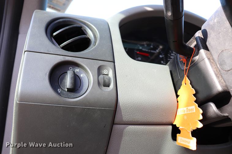 image for item EC9274 2007 Ford F150 STX SuperCab pickup truck