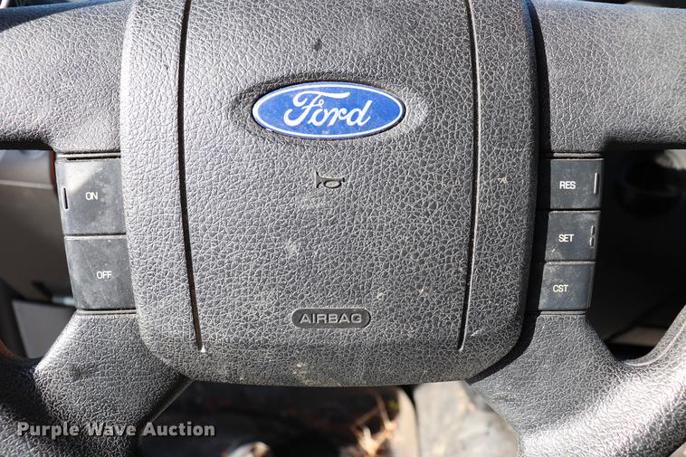 image for item EC9274 2007 Ford F150 STX SuperCab pickup truck