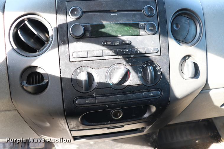 image for item EC9274 2007 Ford F150 STX SuperCab pickup truck