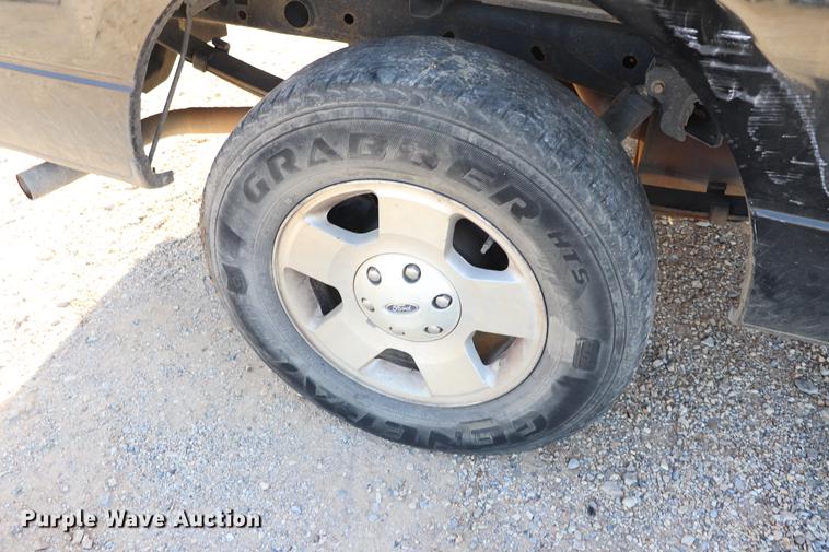 image for item EC9274 2007 Ford F150 STX SuperCab pickup truck