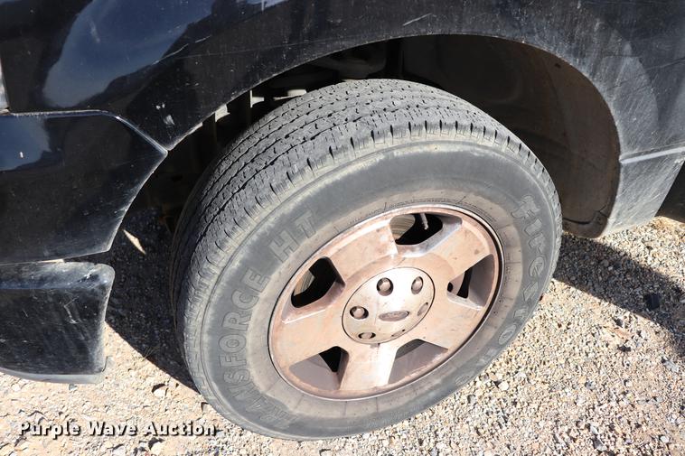 image for item EC9274 2007 Ford F150 STX SuperCab pickup truck