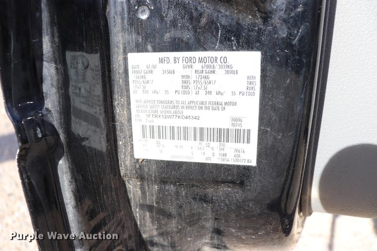 image for item EC9274 2007 Ford F150 STX SuperCab pickup truck