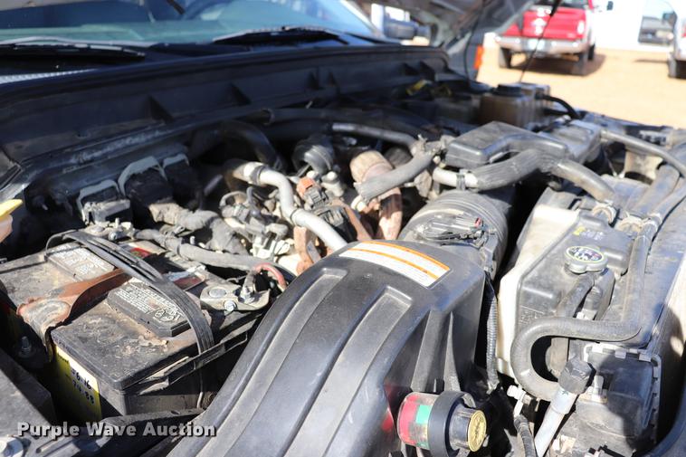 image for item EC9275 2011 Ford F350 Super Duty flatbed pickup truck