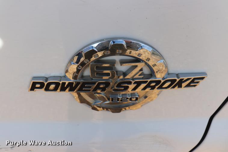 image for item EC9275 2011 Ford F350 Super Duty flatbed pickup truck