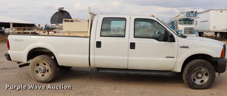 image for item EC9282 2006 Ford F350 Crew Cab pickup truck