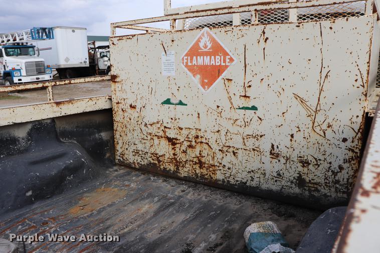 image for item EC9282 2006 Ford F350 Crew Cab pickup truck