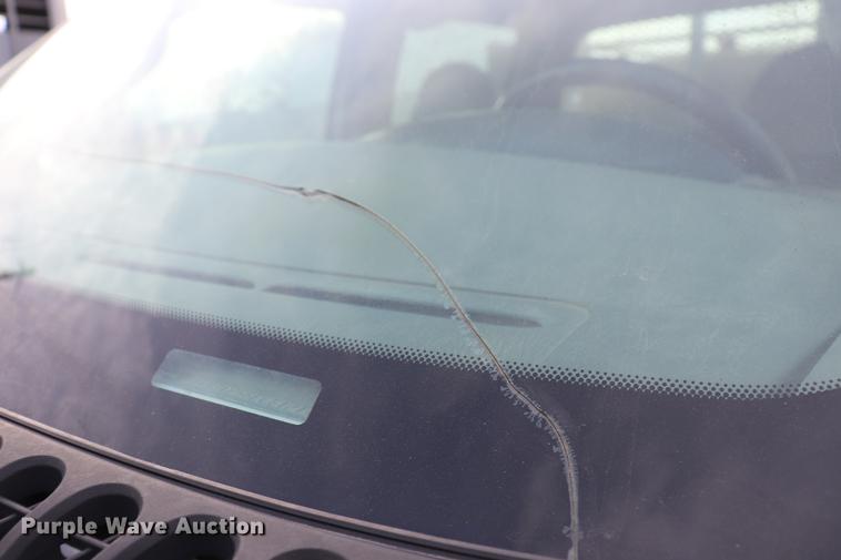 image for item EC9282 2006 Ford F350 Crew Cab pickup truck