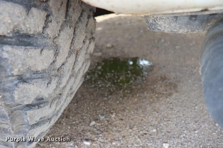 image for item EC9282 2006 Ford F350 Crew Cab pickup truck