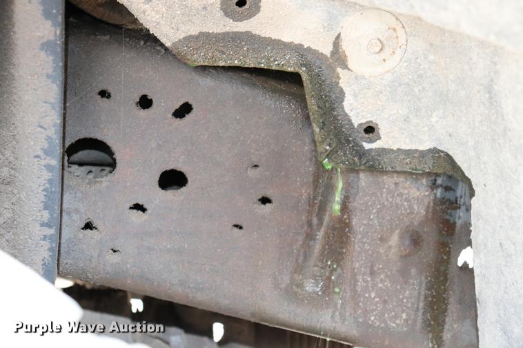 image for item EC9282 2006 Ford F350 Crew Cab pickup truck