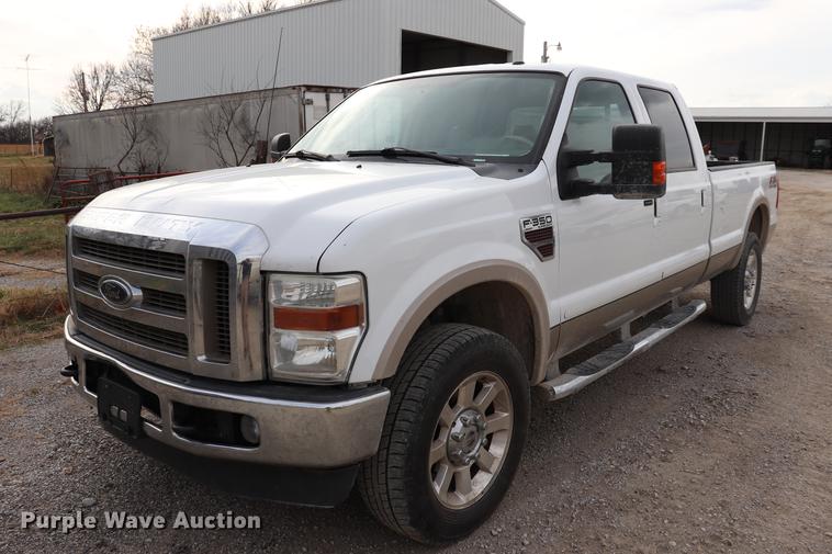 image for item EC9283 2010 Ford F350 Super Duty Crew Cab pickup truck