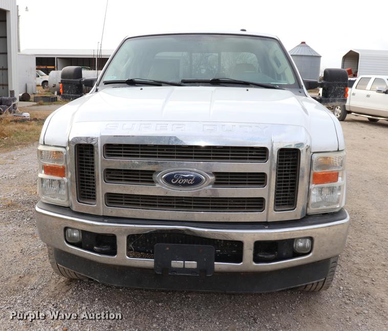 image for item EC9283 2010 Ford F350 Super Duty Crew Cab pickup truck