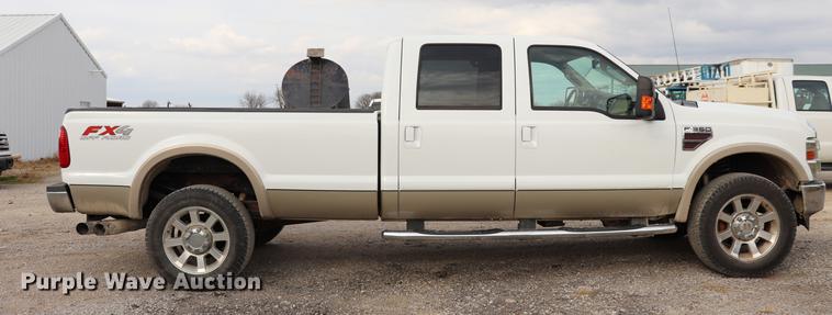 image for item EC9283 2010 Ford F350 Super Duty Crew Cab pickup truck