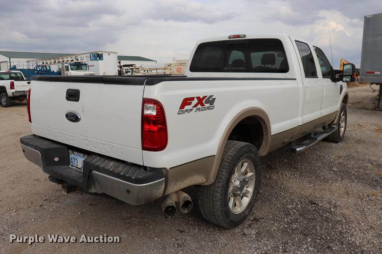 image for item EC9283 2010 Ford F350 Super Duty Crew Cab pickup truck