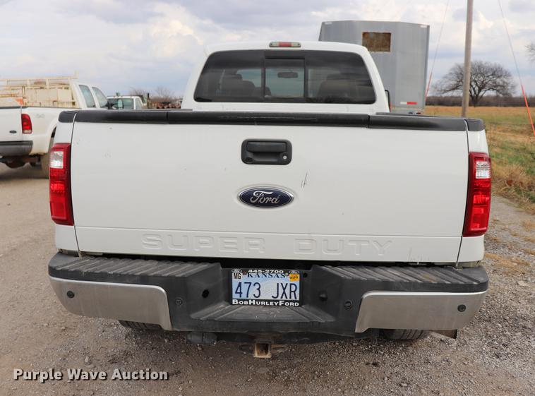 image for item EC9283 2010 Ford F350 Super Duty Crew Cab pickup truck