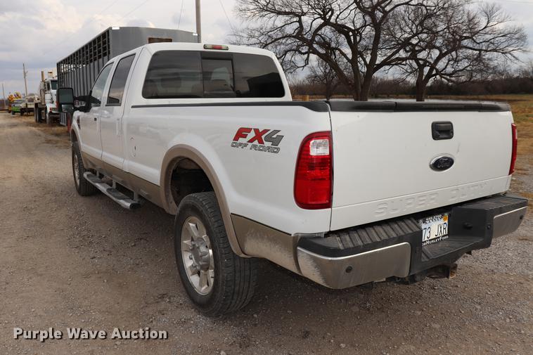 image for item EC9283 2010 Ford F350 Super Duty Crew Cab pickup truck