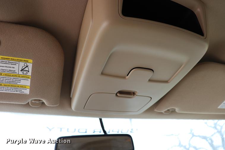 image for item EC9283 2010 Ford F350 Super Duty Crew Cab pickup truck