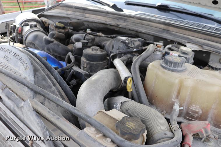 image for item EC9283 2010 Ford F350 Super Duty Crew Cab pickup truck