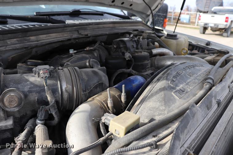 image for item EC9283 2010 Ford F350 Super Duty Crew Cab pickup truck