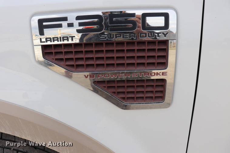 image for item EC9283 2010 Ford F350 Super Duty Crew Cab pickup truck