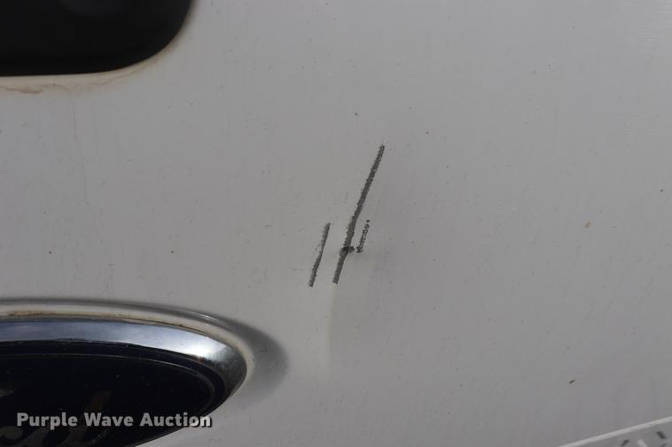 image for item EC9283 2010 Ford F350 Super Duty Crew Cab pickup truck