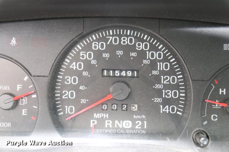 image for item EC9284 2005 Ford Crown Victoria Police Interceptor