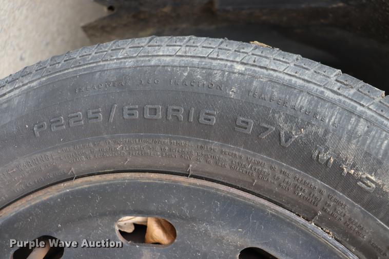 image for item EC9284 2005 Ford Crown Victoria Police Interceptor