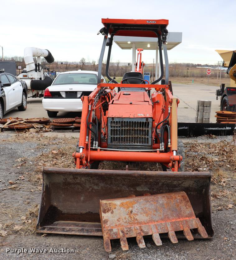 image for item EC9286 Kubota L35 tractor