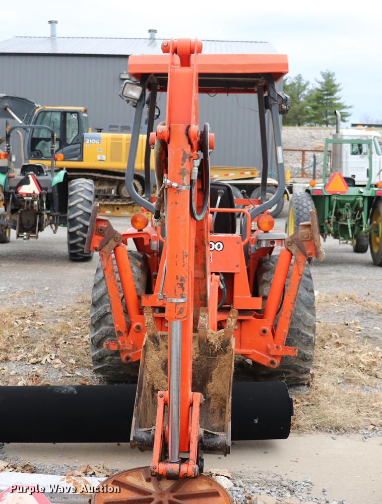 image for item EC9286 Kubota L35 tractor