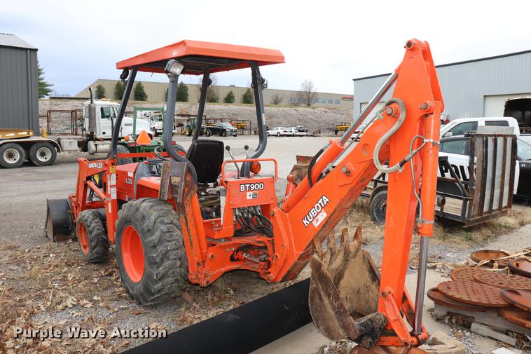 image for item EC9286 Kubota L35 tractor