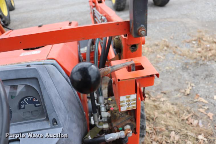 image for item EC9286 Kubota L35 tractor