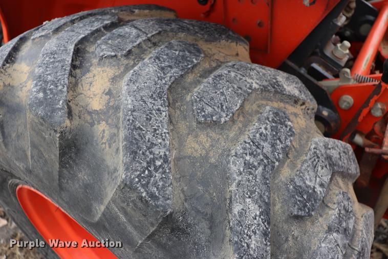 image for item EC9286 Kubota L35 tractor