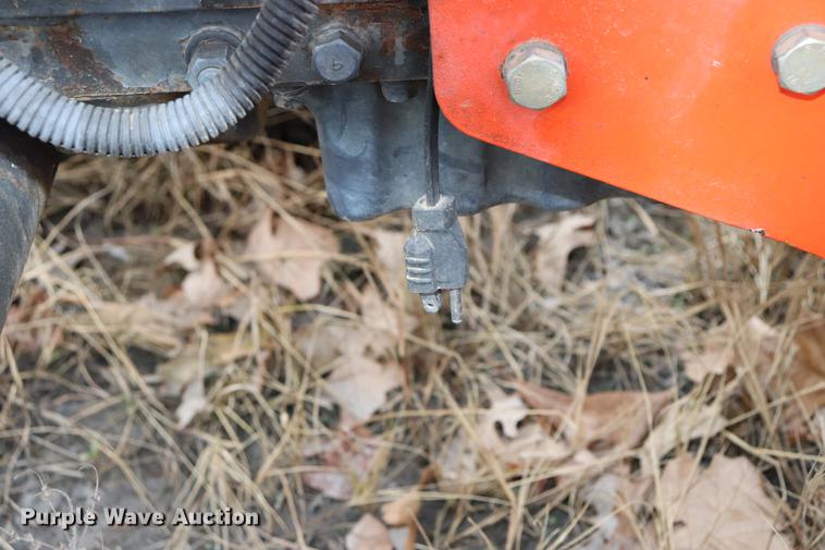 image for item EC9286 Kubota L35 tractor