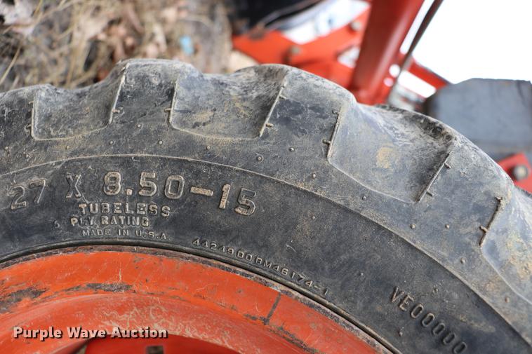 image for item EC9286 Kubota L35 tractor