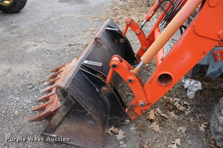 image for item EC9286 Kubota L35 tractor