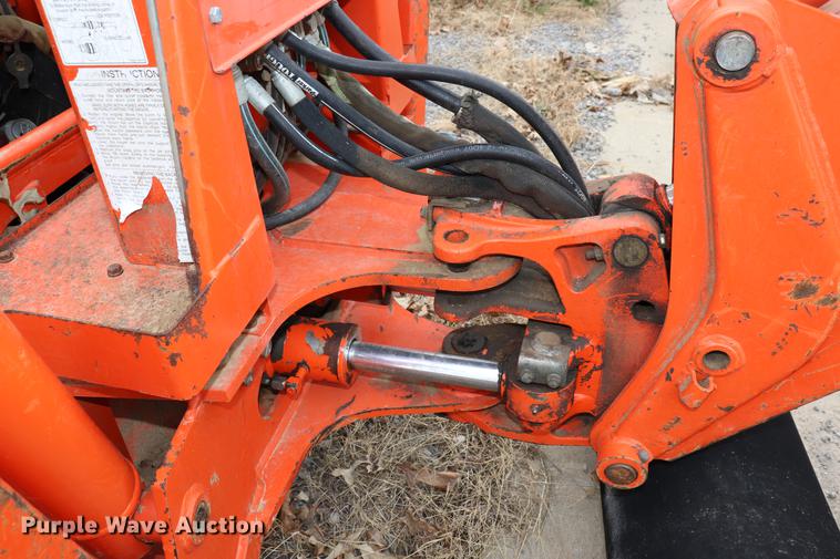 image for item EC9286 Kubota L35 tractor