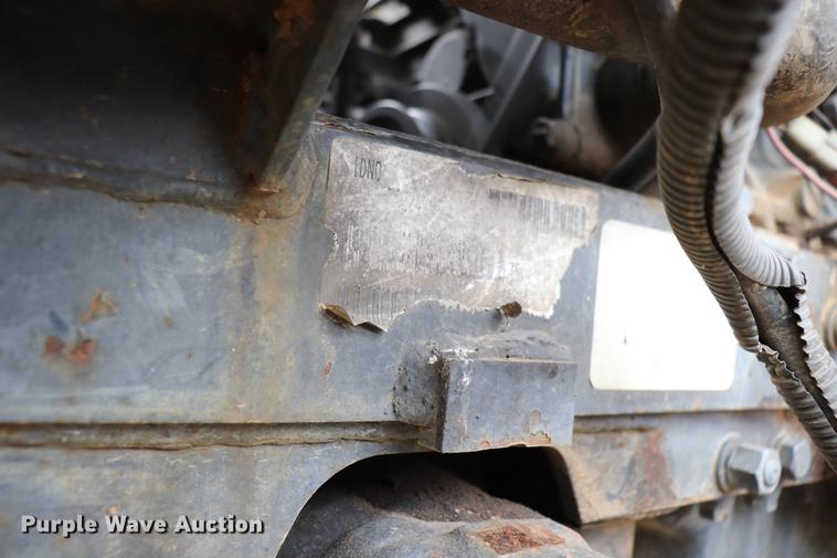 image for item EC9286 Kubota L35 tractor