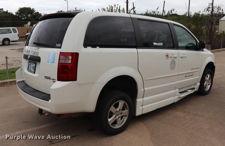 image for item ED9632 2010 Dodge Caravan handicap accessible van