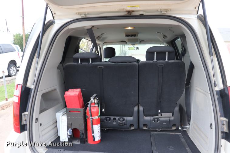 image for item ED9632 2010 Dodge Caravan handicap accessible van