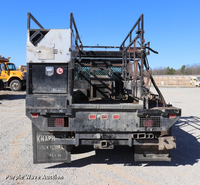 image for item ED9745 2006 Ford F350 Super Duty flatbed pickup truck