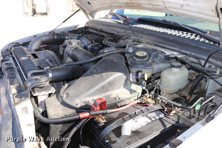 image for item ED9745 2006 Ford F350 Super Duty flatbed pickup truck