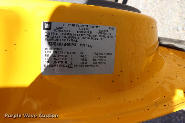 image for item ED9748 2009 Chevrolet Silverado 2500HD Crew Cab pickup truck