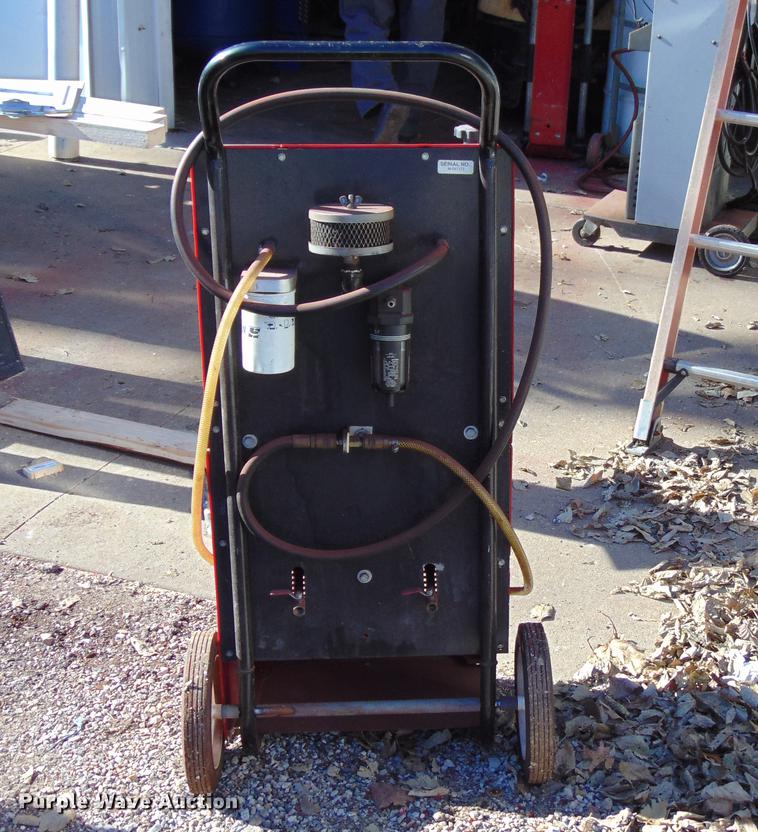 image for item EE9308 Robinair air conditioner flush machine