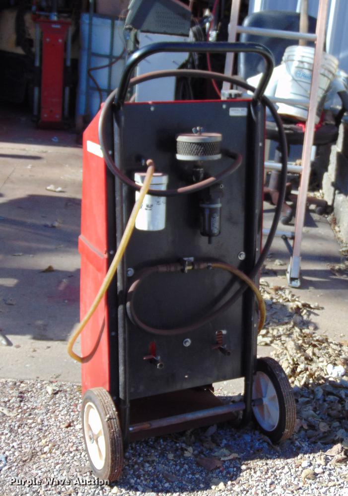 image for item EE9308 Robinair air conditioner flush machine